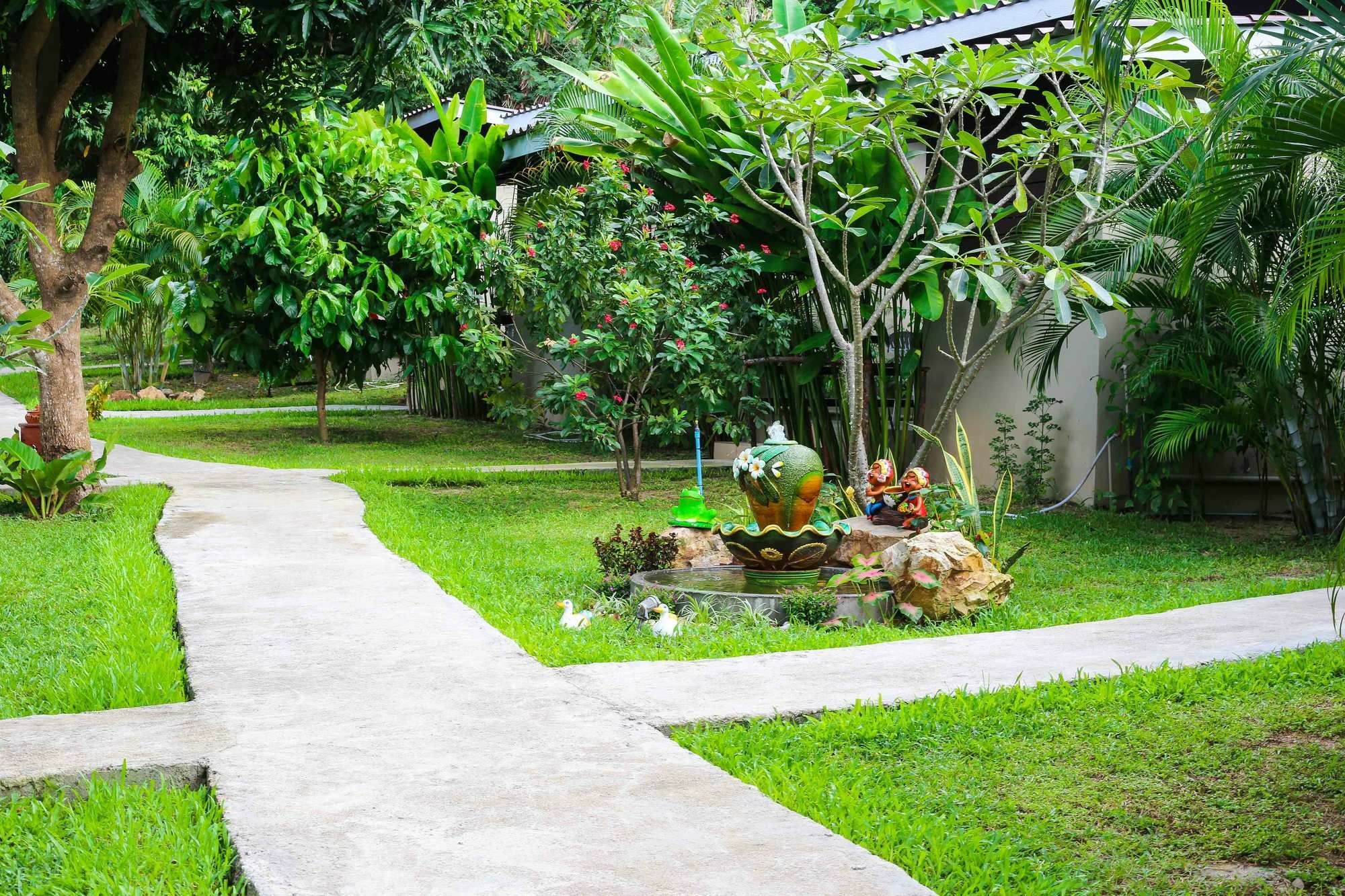 Hotel Bang Po Hut à Ban Bang Po Extérieur photo